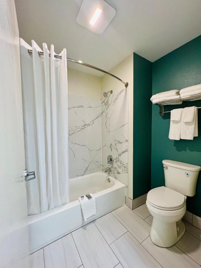 Sleep Inn & Suites Wisconsin Dells Bagian luar foto