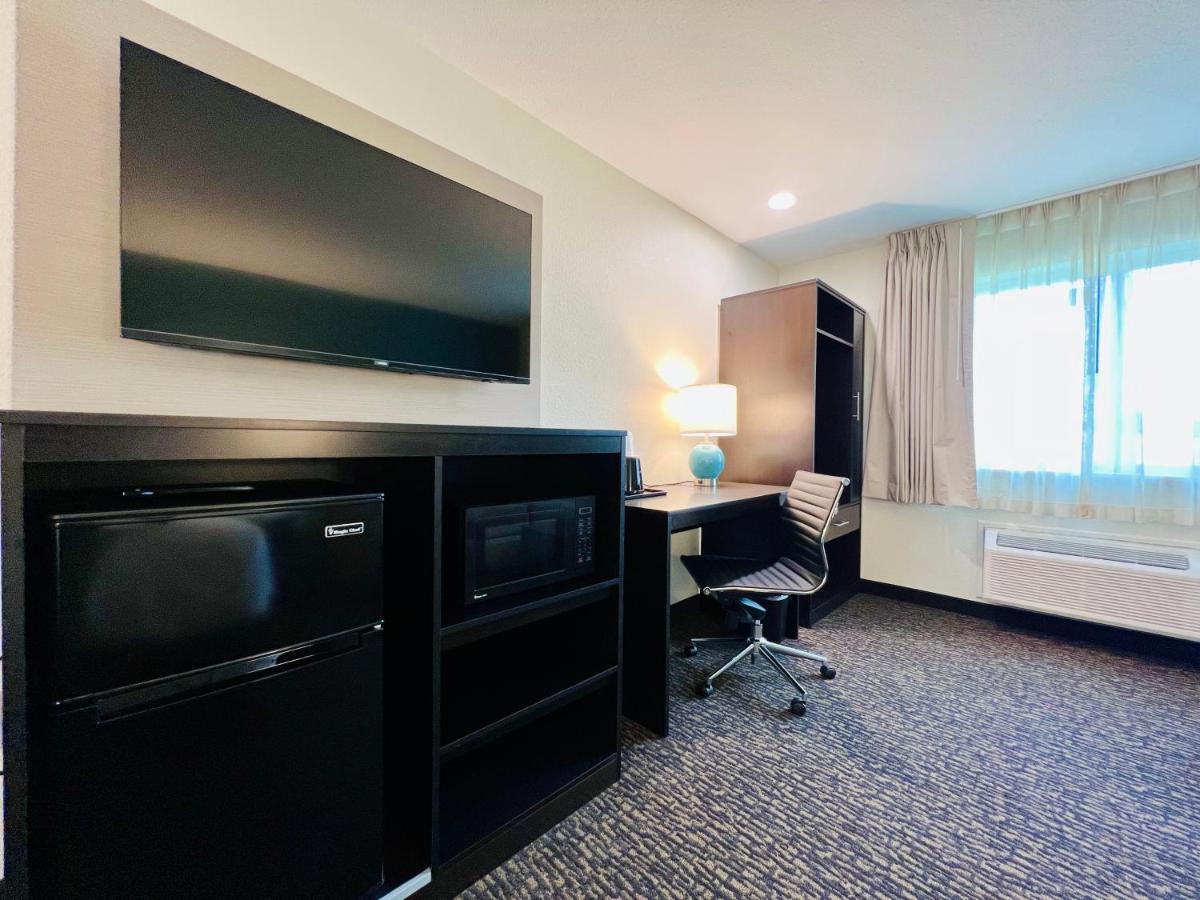 Sleep Inn & Suites Wisconsin Dells Bagian luar foto